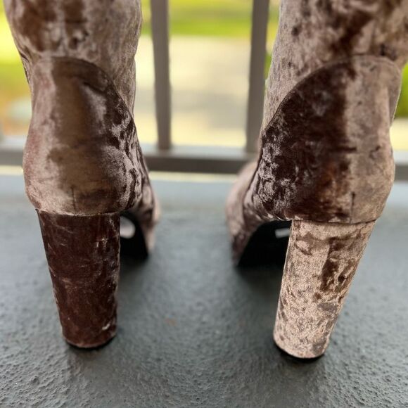 Nwt Rouge Helium Taupe Velvet High Heeled Boots  Women’s Size 11 Shoes - Picture 6 of 9